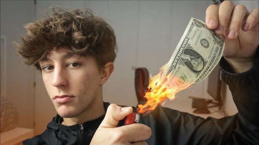 Toni Santos, emprendedor de 19 años: "He pagado casi 180.000 euros de impuestos y siento que me están robando. No ha ido ni a hospitales ni a educación"