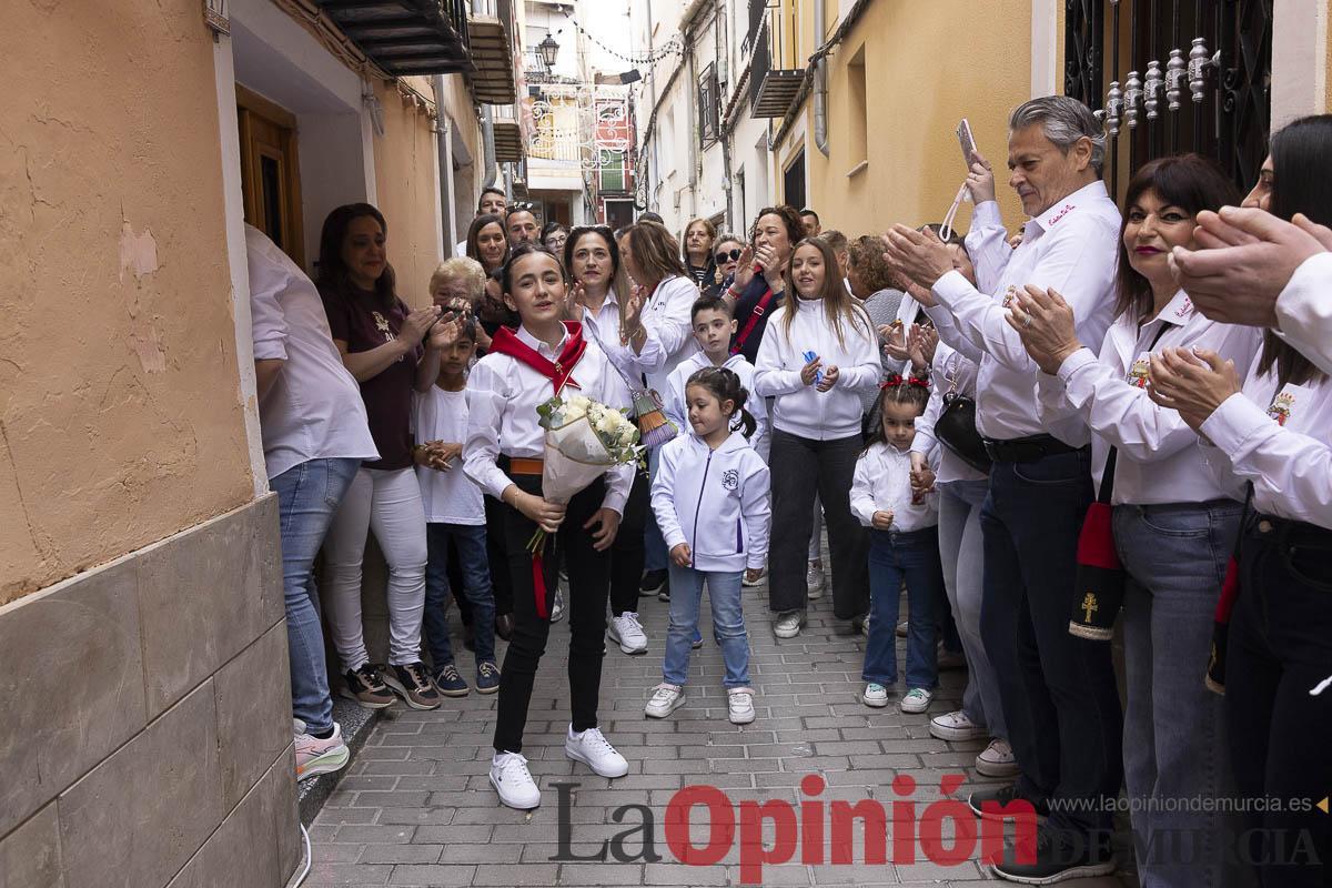 La lluvia no impidió que miles de personas tomaran Caravaca en el ‘Día del Pañuelo’ La lluvia no impidió que miles de personas tomaran Caravaca en el ‘Día del Pañuelo’
