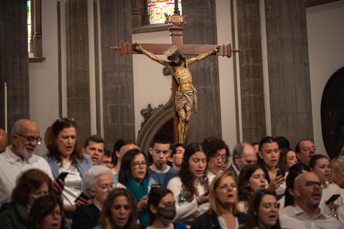 Grabación en la Catedral de La Laguna del himno para la visita del Papa a España