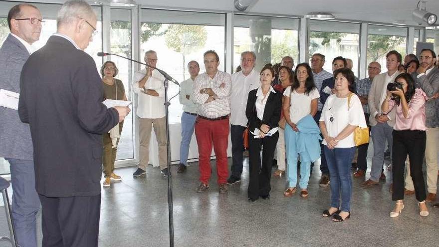 Un momento del &quot;afterwork&quot; que se celebró en la sede de la Autoridad Portuaria de Marín. // Santos Álvarez