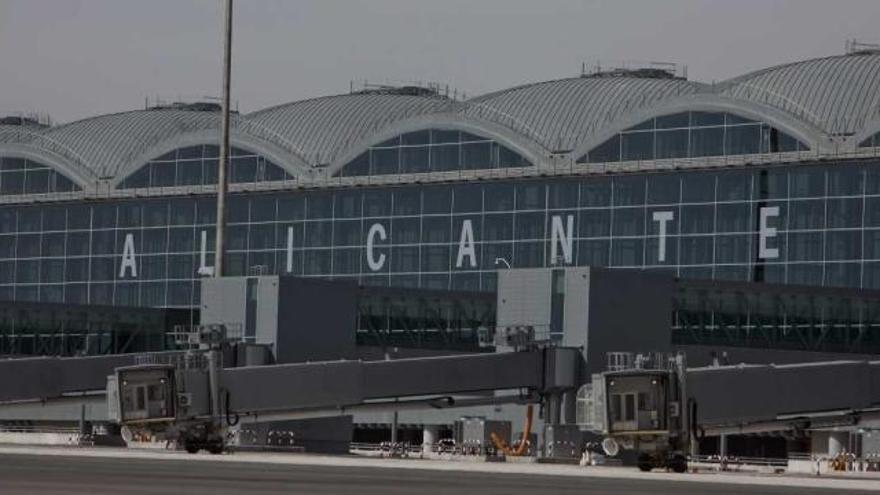 Alejandro Soler pretende que el aeropuerto incluya a Elche en su nombre.