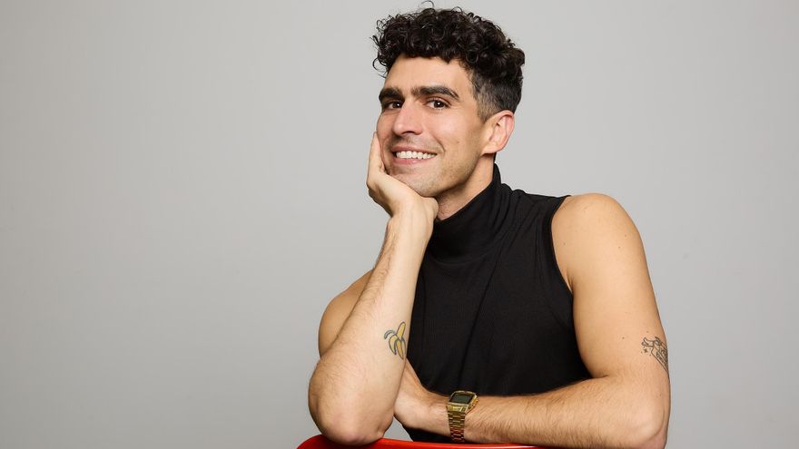 Jose Mola, autor de &#039;La maldición del sí quiero&#039;: &quot;Ser uno mismo todavía puede ser una provocación&quot;