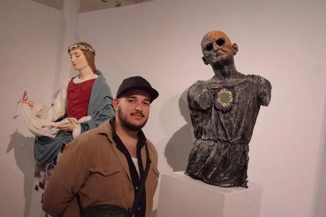 Exposición 'Entre la brisa y el llanto' del artista malagueño José Cano en la Agrupación