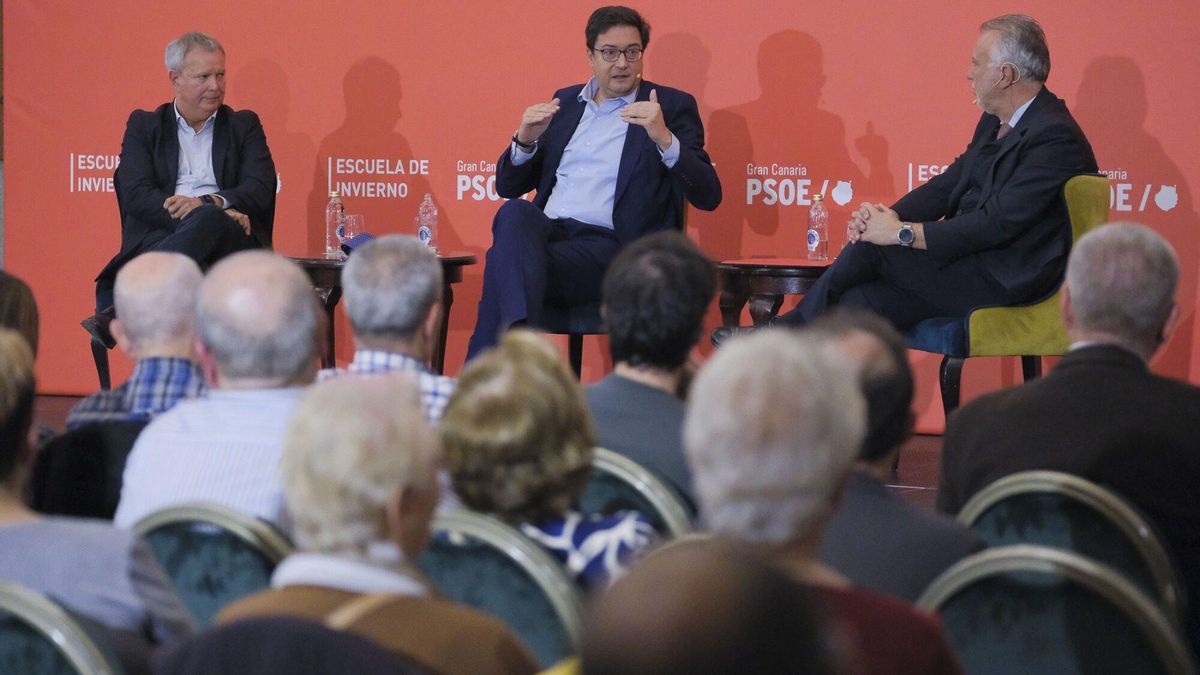 Un momento de la conferencia en la Escuela de Invierno del PSOE de Gran Canaria.