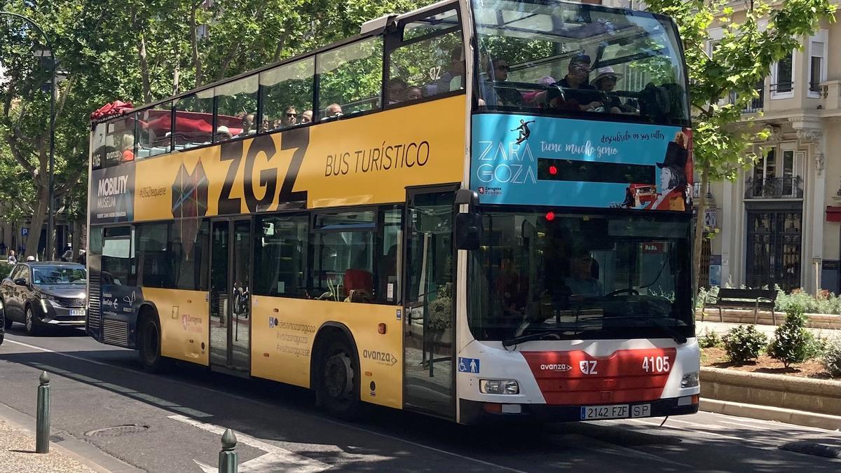 Bus turístico de Zaragoza.
