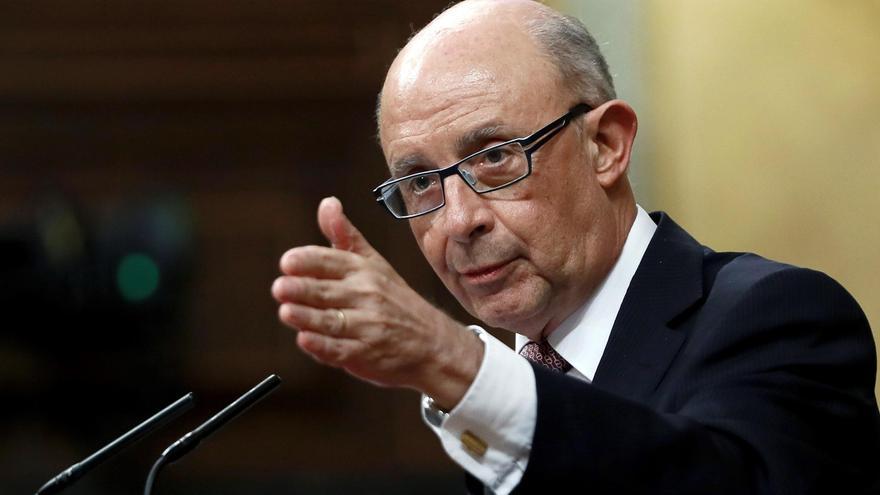 Un juez investiga si el despacho que fundó Montoro usó sus &quot;influencias&quot; en Hacienda en beneficio de clientes