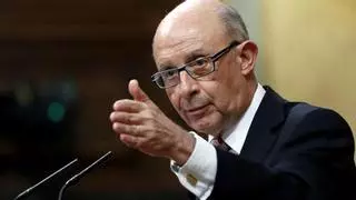 Un juez investiga si el despacho que fundó Montoro usó sus "influencias" en Hacienda en beneficio de clientes