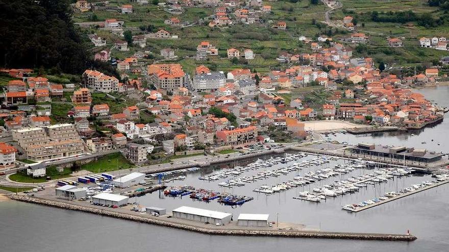 El puerto de Combarro, con la zona pesquera en primer término. // Rafa Vázquez