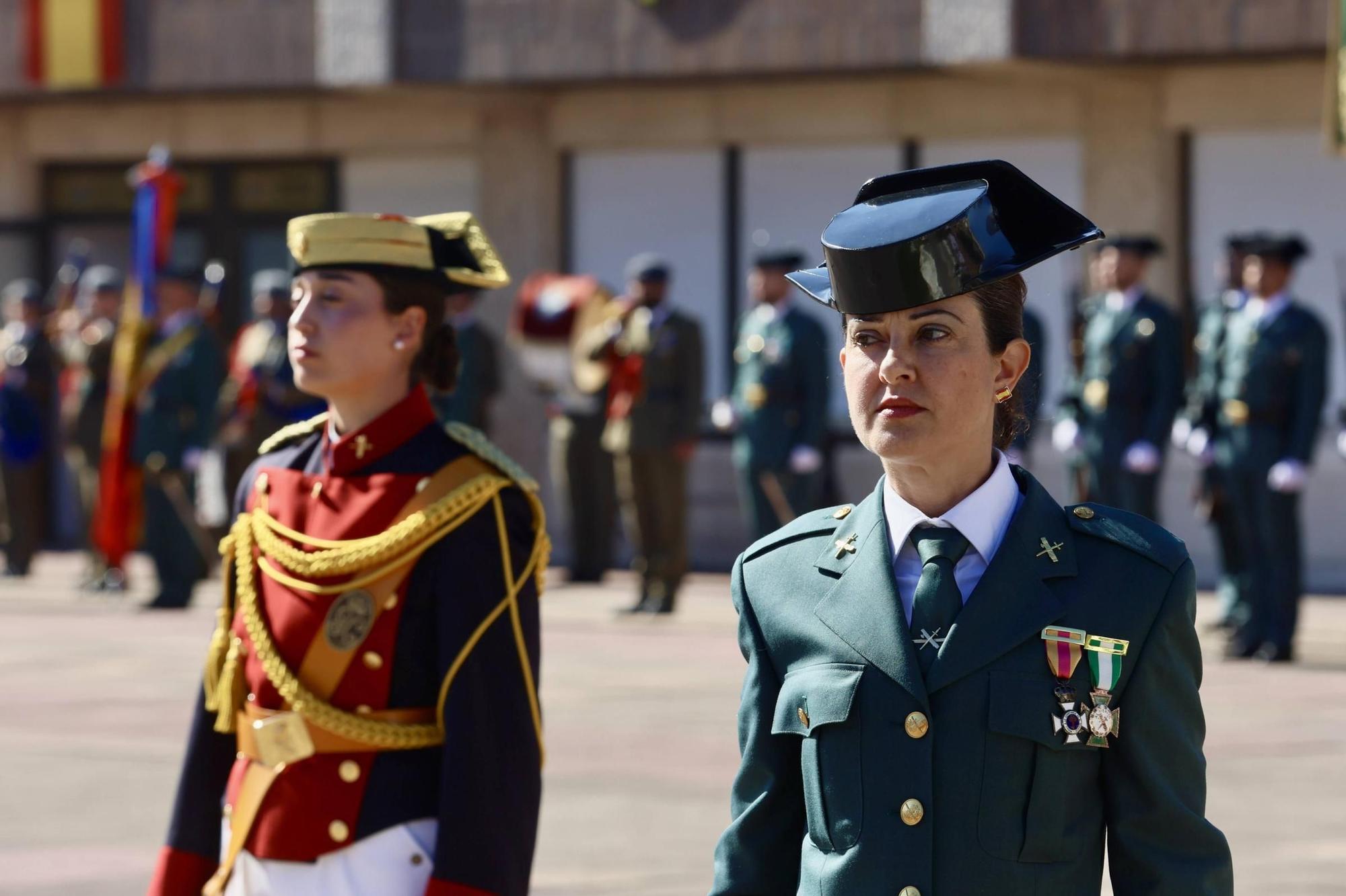 EN IMÁGENES: Desfile de la Guardia Civil en Oviedo por el día de la Hispanidad