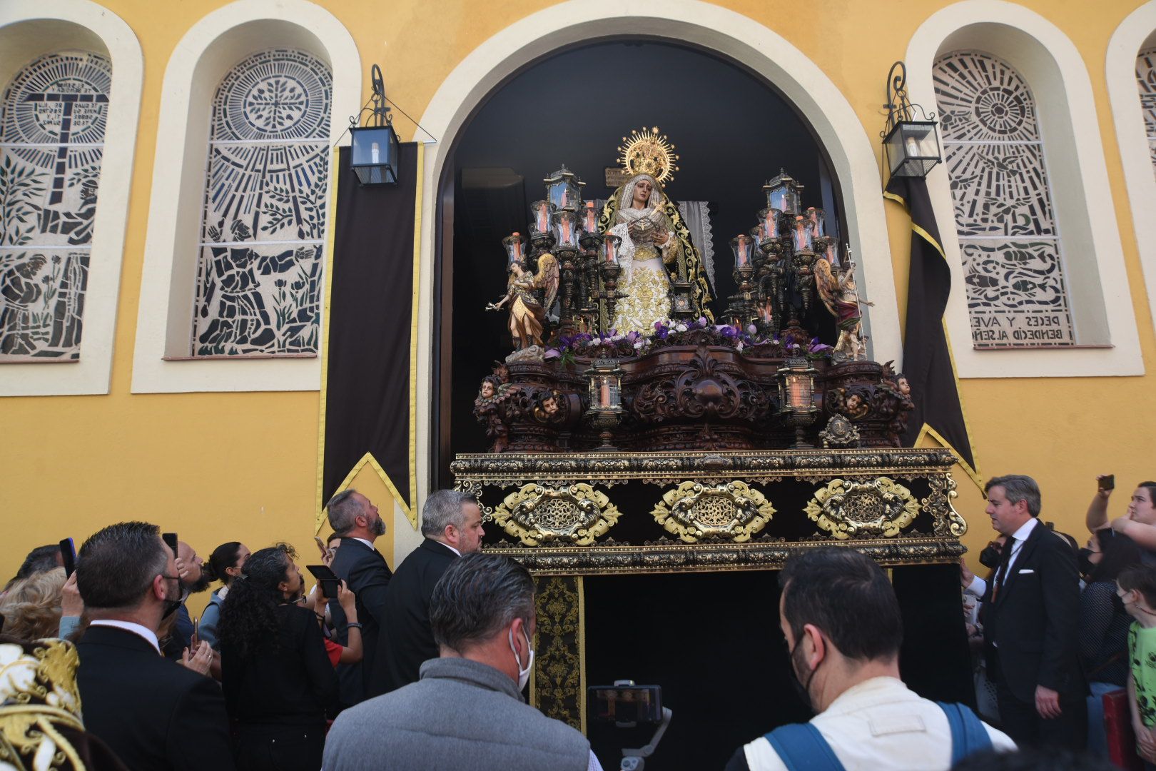 La Soledad bendice por primera vez el barrio de Levante