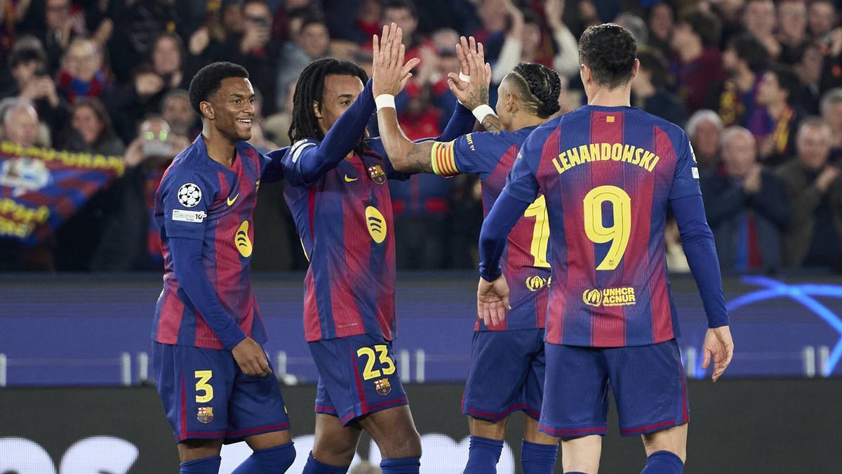 Barcelona celebrate Kounde's second goal.