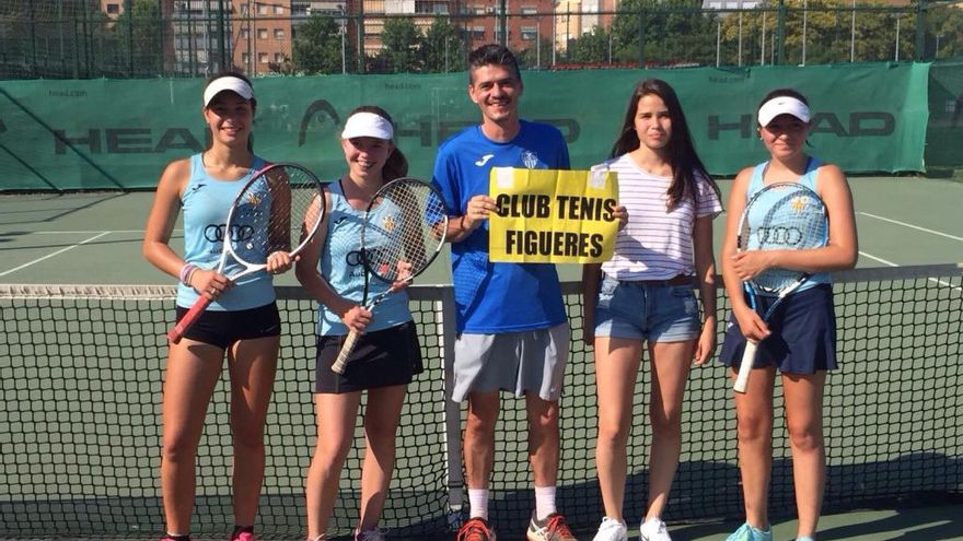 Les cadets del CT Figueres, campiones catalanes