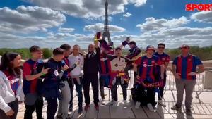 Aficionados de Barça motivados frente el partido de PSG - FCB