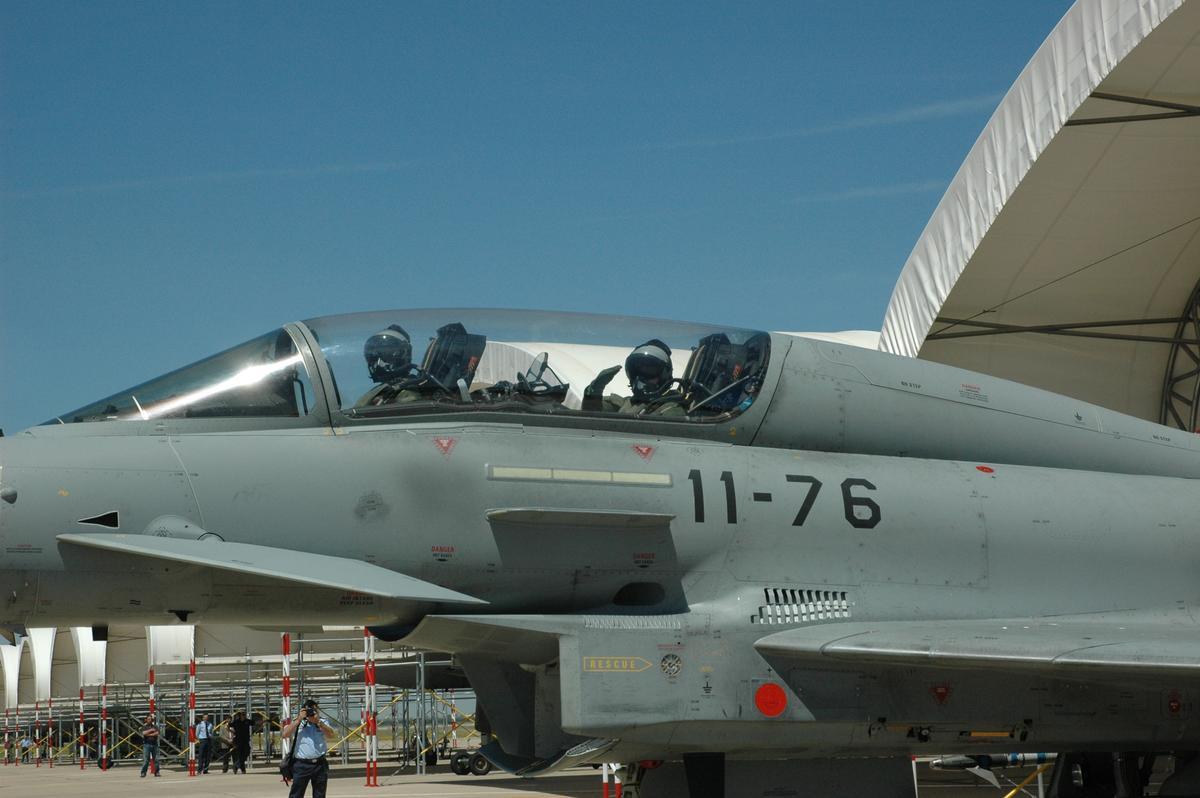 Un caza eurofigter español, en la base de Morón.