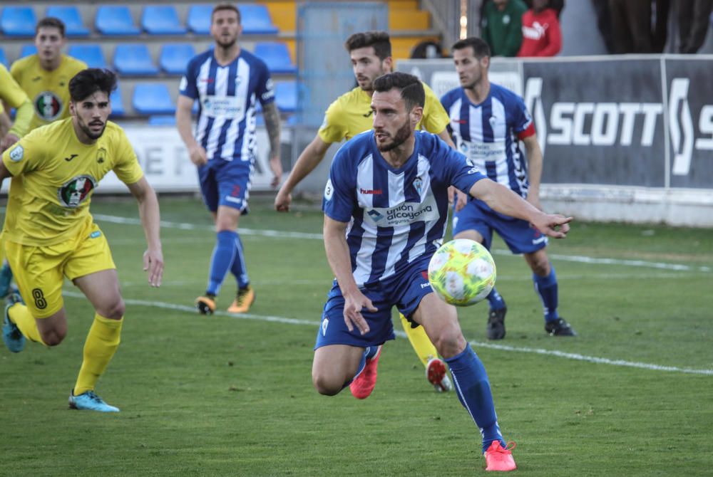 El compromiso y la ambición del Alcoyano se traduce en un encuentro soberbio y efectivo