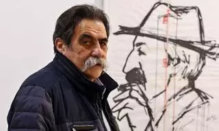 “Puedo hacer diez o doce bocetos de un cartel, le doy muchas vueltas a las cosas”