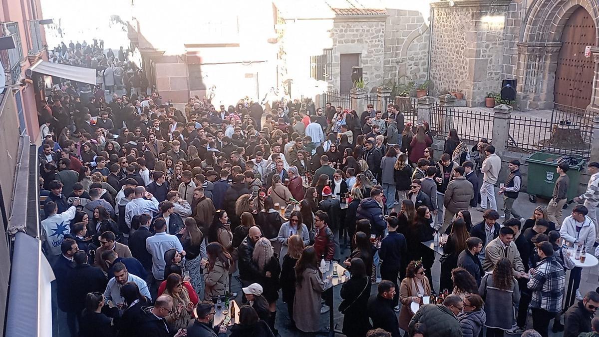 Plasencia inicia la tramitación del expediente para declarar zona saturada de ruidos la plaza de San Esteban.