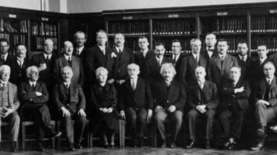 Marie Curie, primera mujer  en la Academia de Medicina de Francia