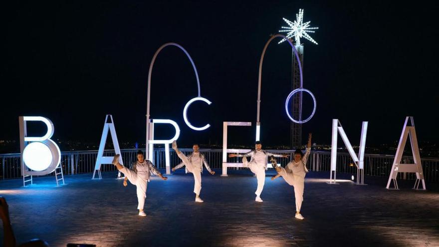 El Tibidabo inicia l’estiu amb el cartell lluminós ‘Barcelona’
