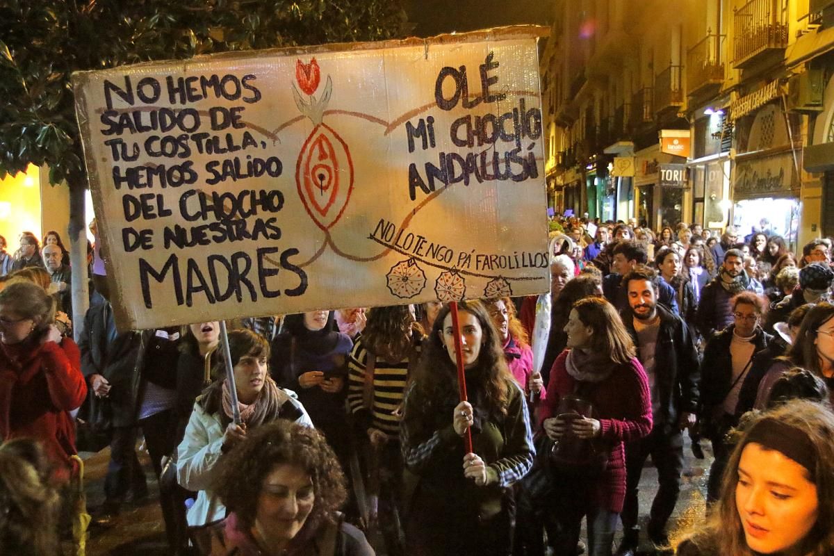 Multitudinaria manifestación del 8-M en Córdoba