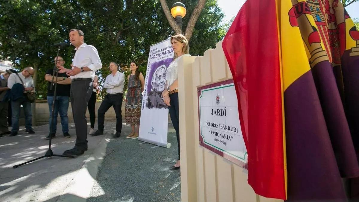 El jardín de la Pasionaria, en su inauguración