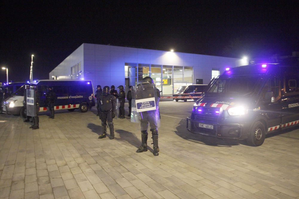 Protesta dels CDR a Girona en el marc de la vaga general