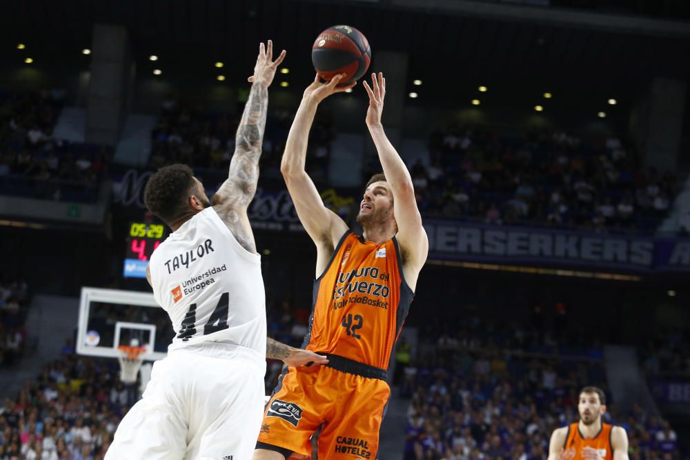 Segundo partido playoffs Real Madrid-Valencia Bask