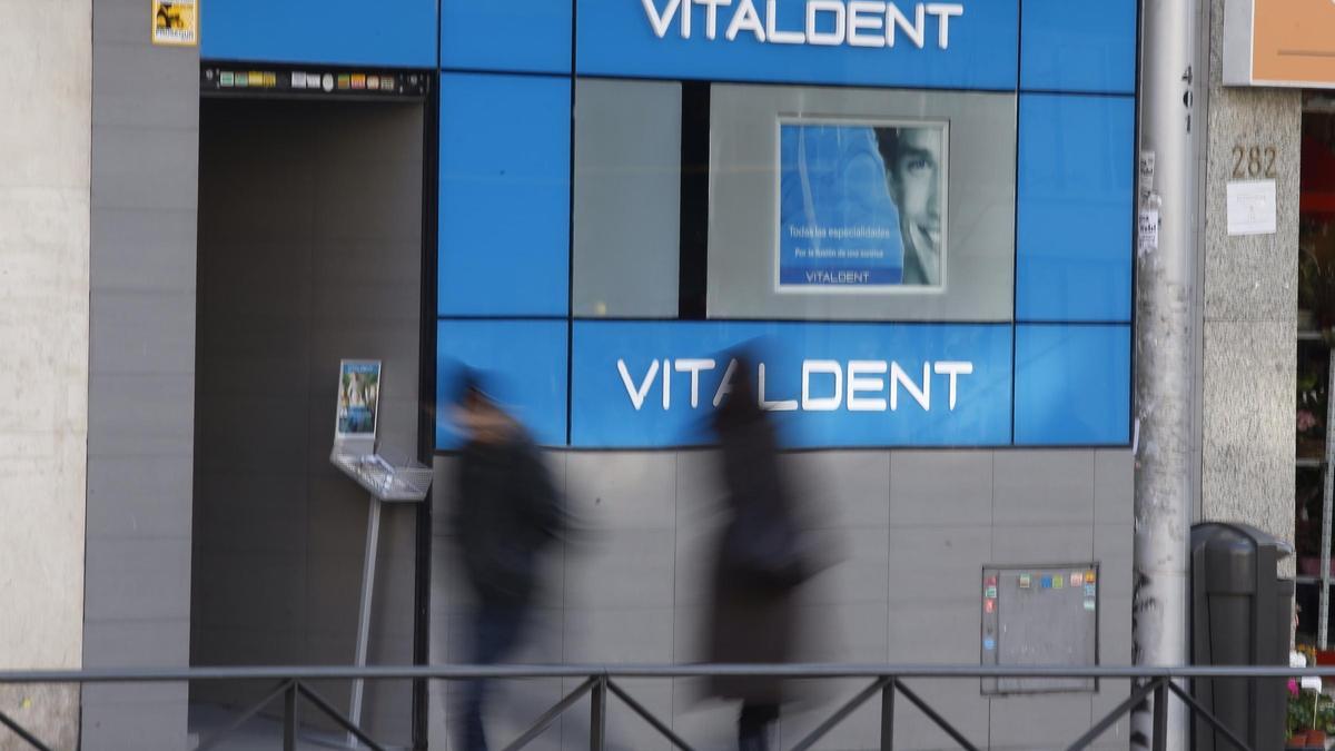 La Fiscalía pide 4 años de prisión al exdueño de Vitaldent.