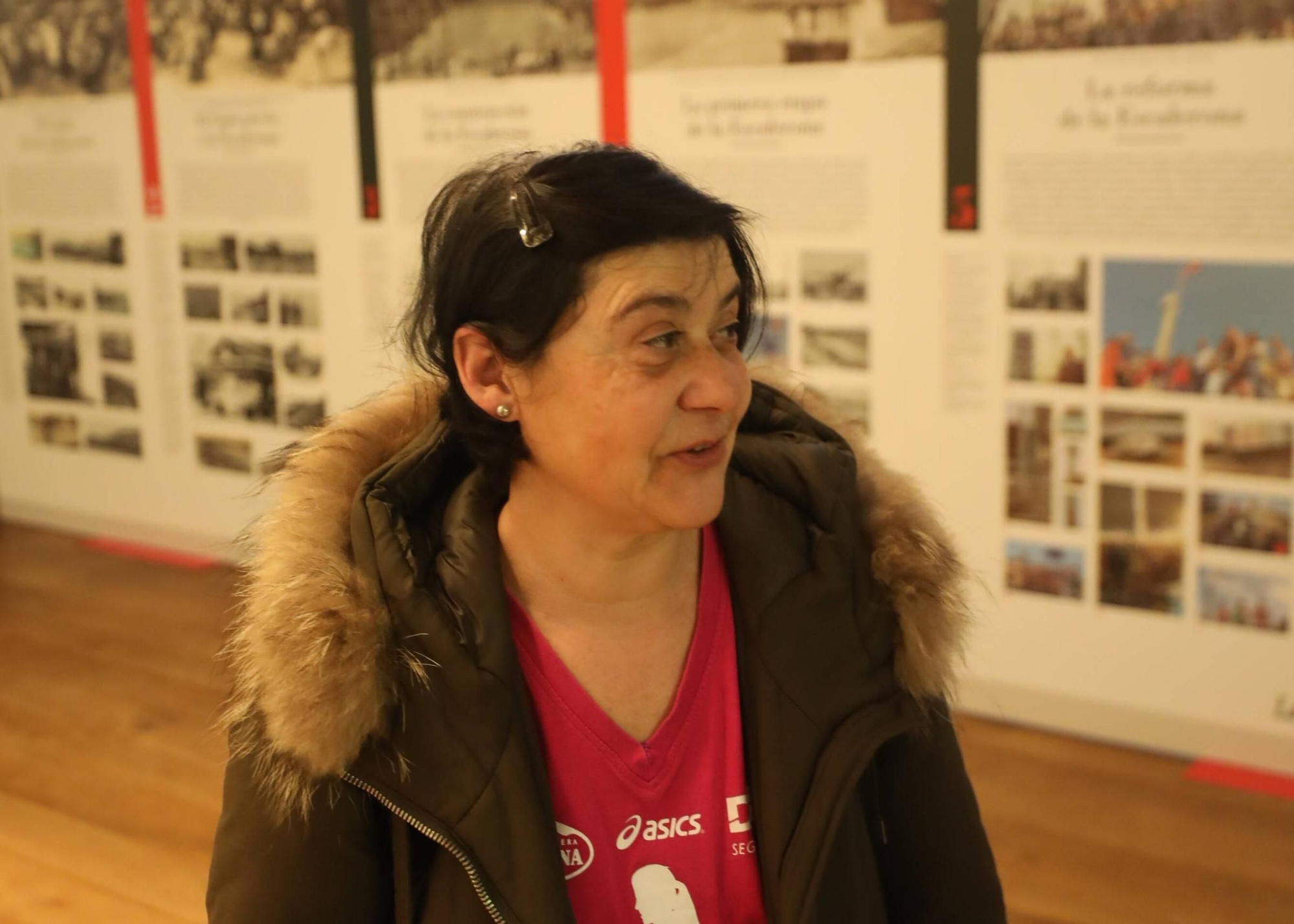 Visitantes en la exposición "Guardianes del tiempo" organizada por LA NUEVA ESPAÑA
