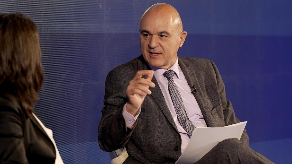 Vicent Marí: "Hay un triángulo que es el ciudadano, el turista y el residente, y deben convivir en equilibrio; por eso es necesario actuar"