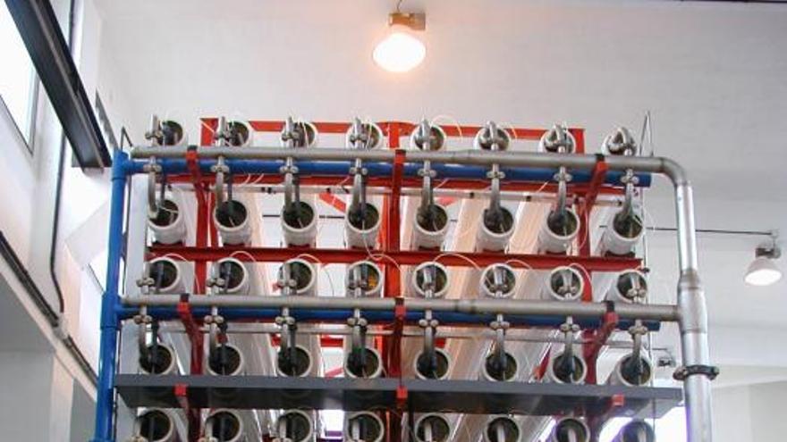 El Cabildo produce un 25% más de agua en marzo debido al incremento de la demanda del sector primario