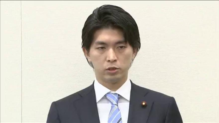 Dimite por adulterio el diputado japonés que pidió la baja por paternidad