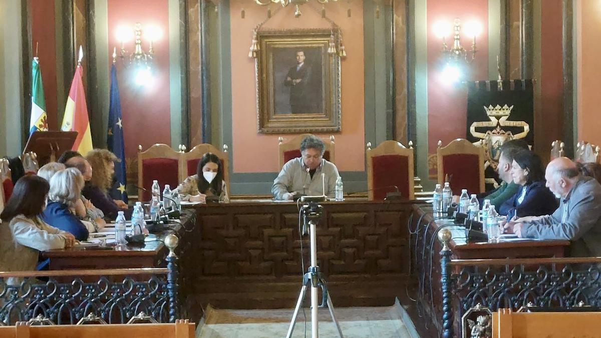 Sesión plenaria celebrada el pasado lunes, en el Ayuntamiento de Trujillo.