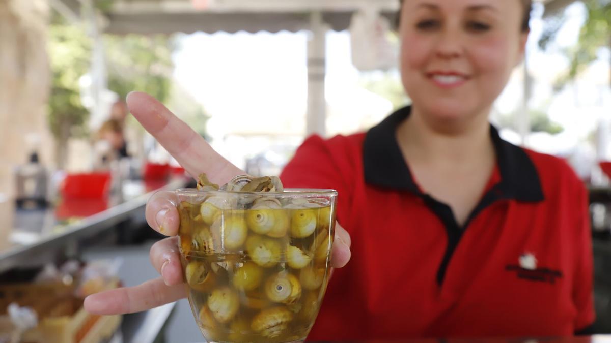 Caracoles en un puesto de Córdoba.