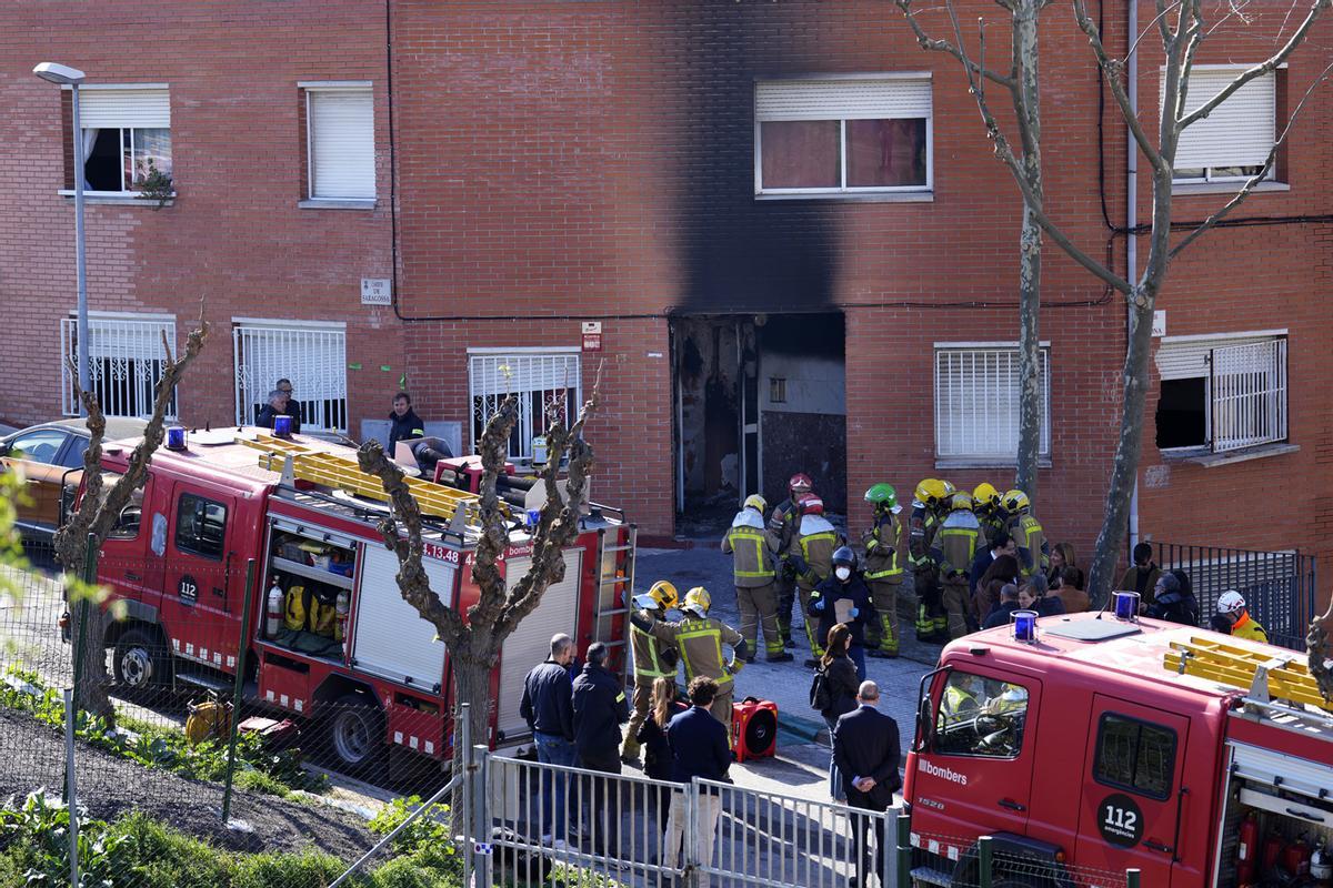 Tres muertos en el incendio de un edificio en Rubí