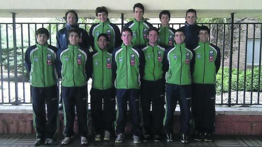 Formación del equipo masculino que participó en la Copa de España de clubes. / cnso