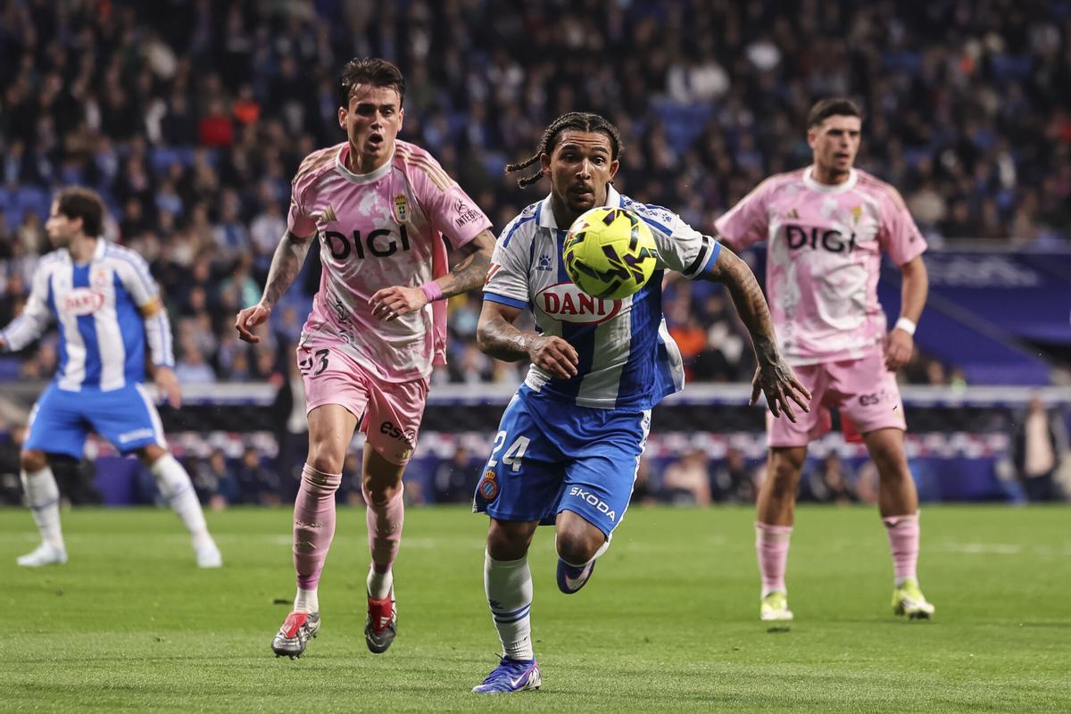 El Oviedo alarga la mala dinámica del Espanyol en 2026.