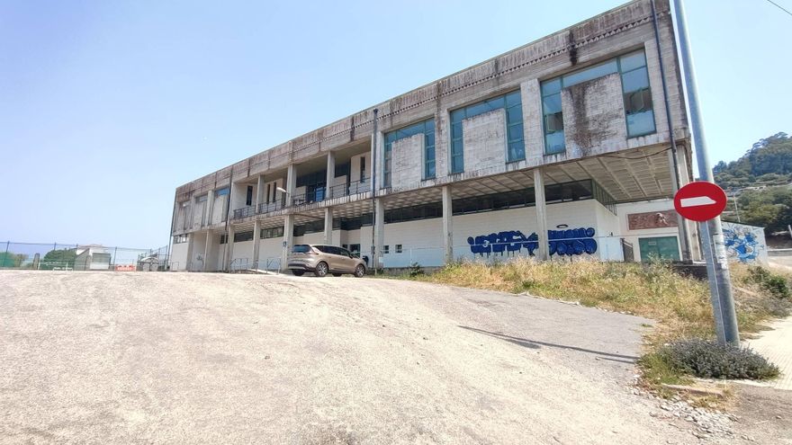 Bueu tendrá una pista exterior cubierta durante la obra del pabellón de Beluso