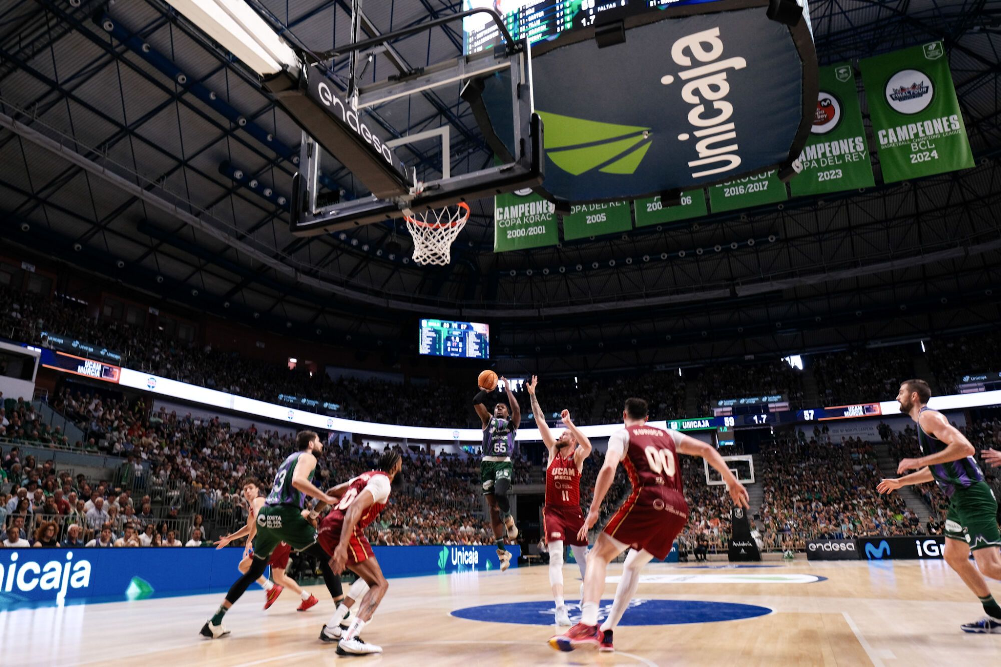 Imágenes del partido del UNICAJA vs UCAM Murcia en el Martín Carpena