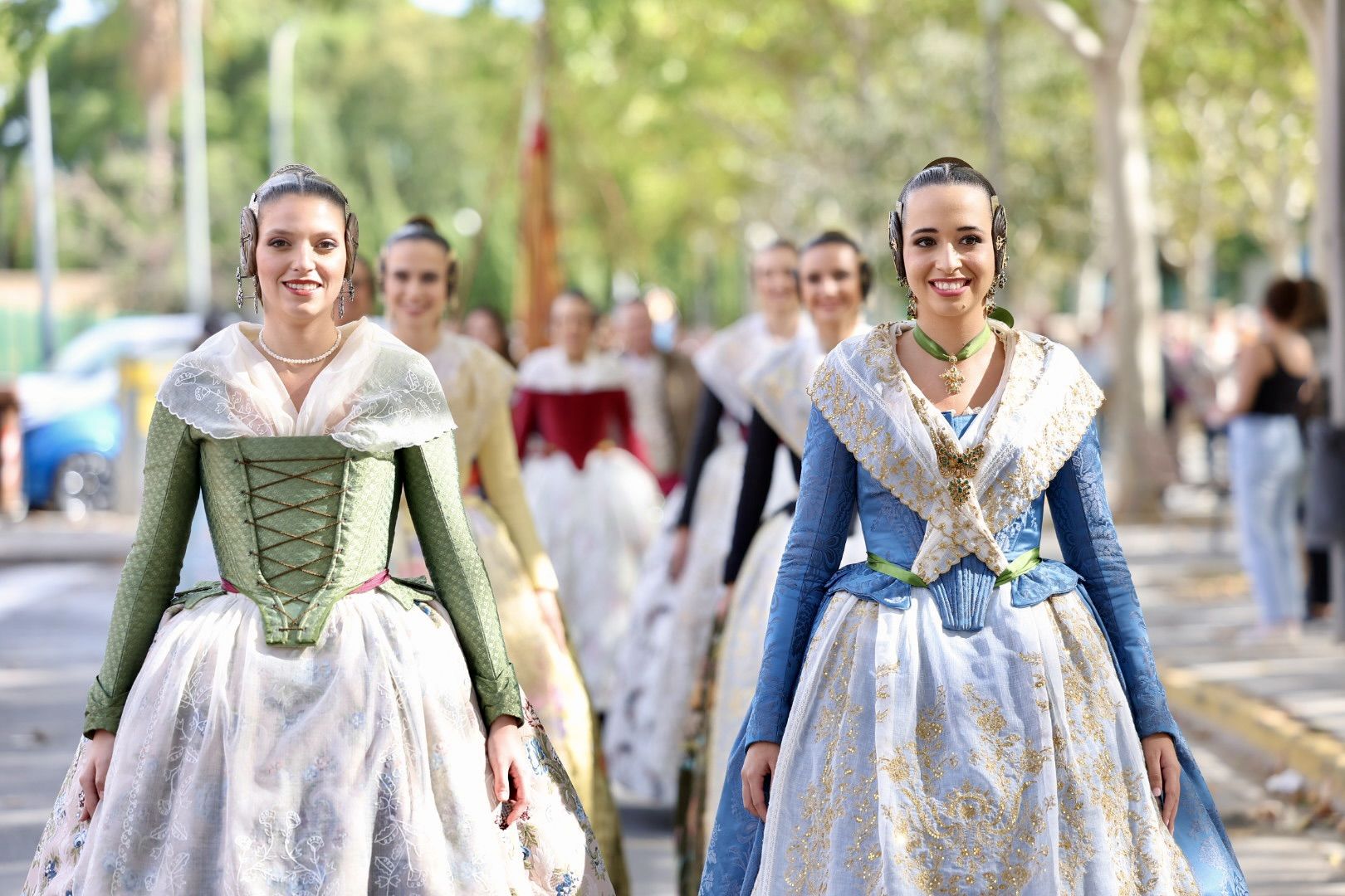 María Estela, la corte, Quart y Xirivella honran a la senyera más viajera de las Fallas