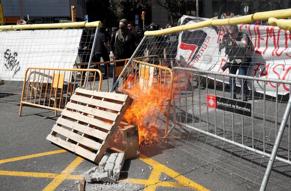 Protesta contra l'acte de VOX a Barcelona