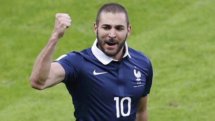 Karim Benzema tira de Francia y hace olvidar a Ribéry