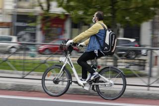 La bicicleta cobra impulso en el Senado para convertirse en medio habitual de desplazamiento urbano en España