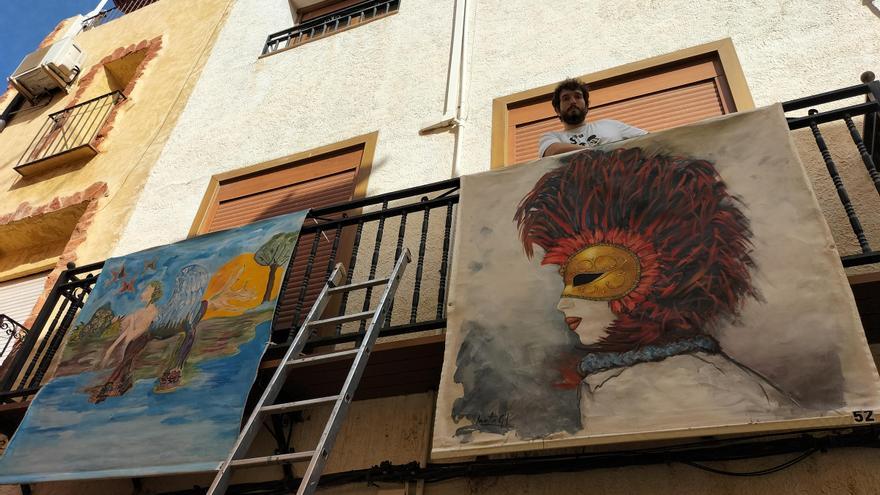 Más de 80 lienzos decorarán las calles de Petrer en una nueva edición de “Art al Balcó”