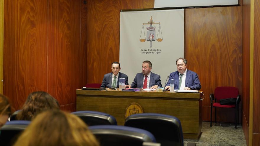 El Colegio de la Abogacía de Gijón sancionó el año pasado a cinco letrados por faltas graves: estos son los motivos