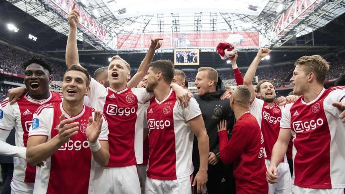 zentauroepp48121770 73171989  amsterdam  netherlands   12 05 2019   ajax players190514201428