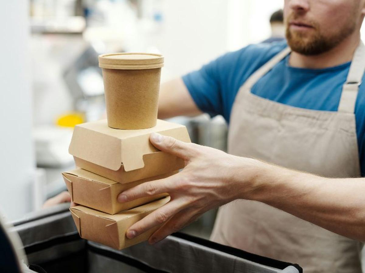 La normativa contra el desperdicio alimentario está cambiando también el packaging en bares y restaurantes.