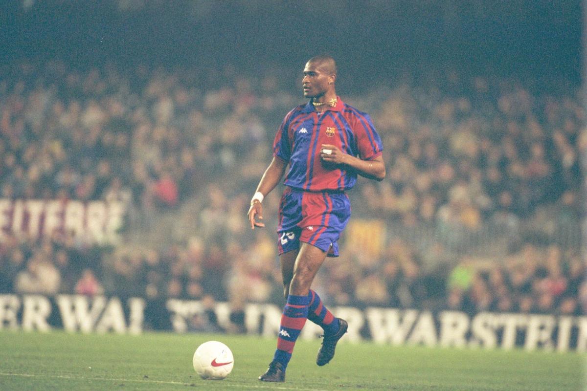 Winston Bogarde fue muy discutido en el Camp Nou