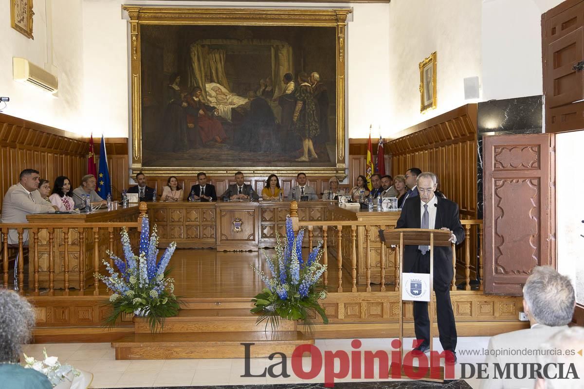 Así se ha vivido el emocionante acto del nombramiento de 'Hijo Predilecto' de Caravaca al doctor Juan Manuel Laborda