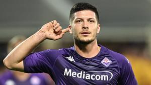 La Fiorentina busca salida a Luka Jovic